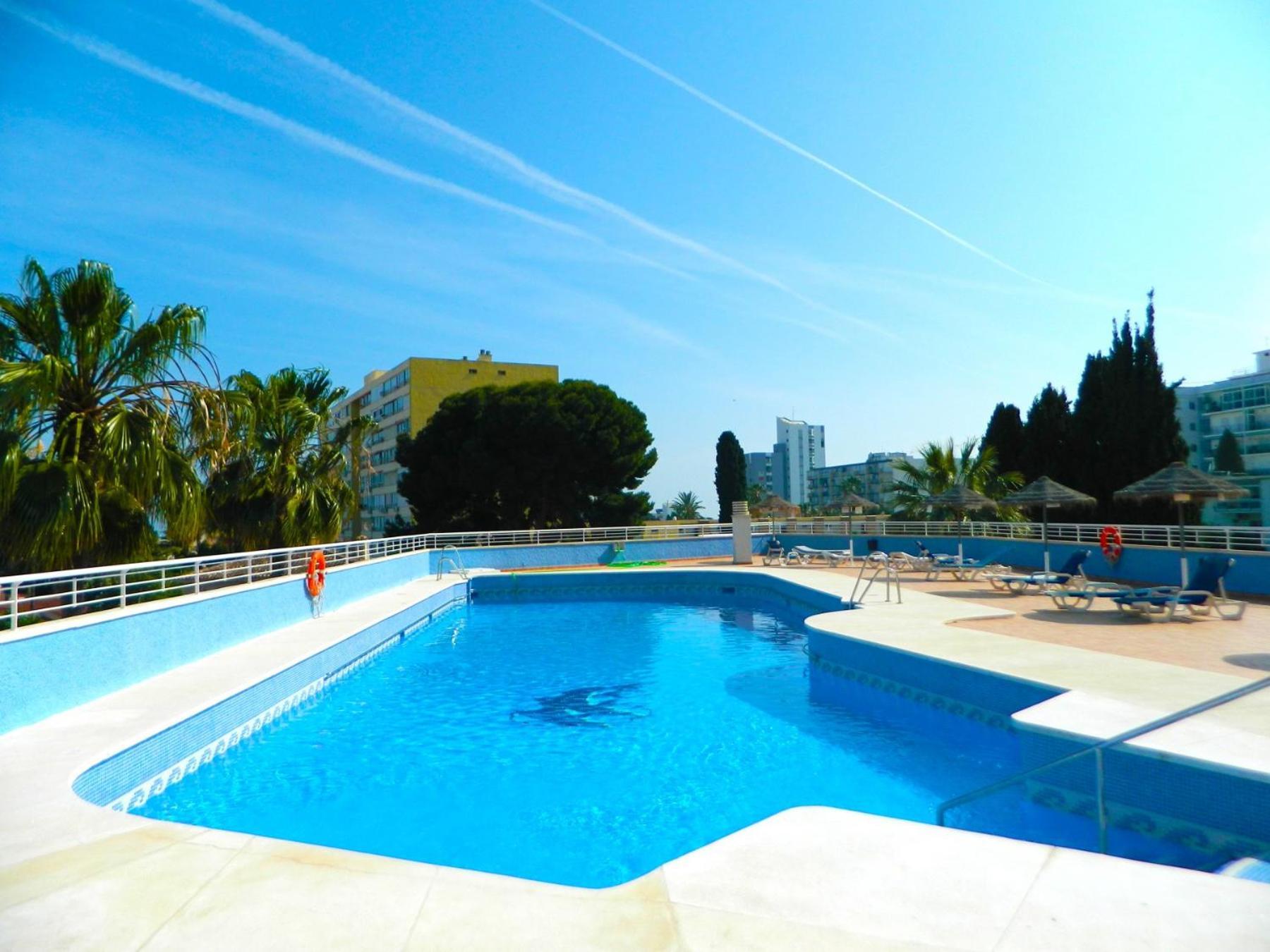Apartamento Skysea Benalmadena Puerto Marina Exterior foto