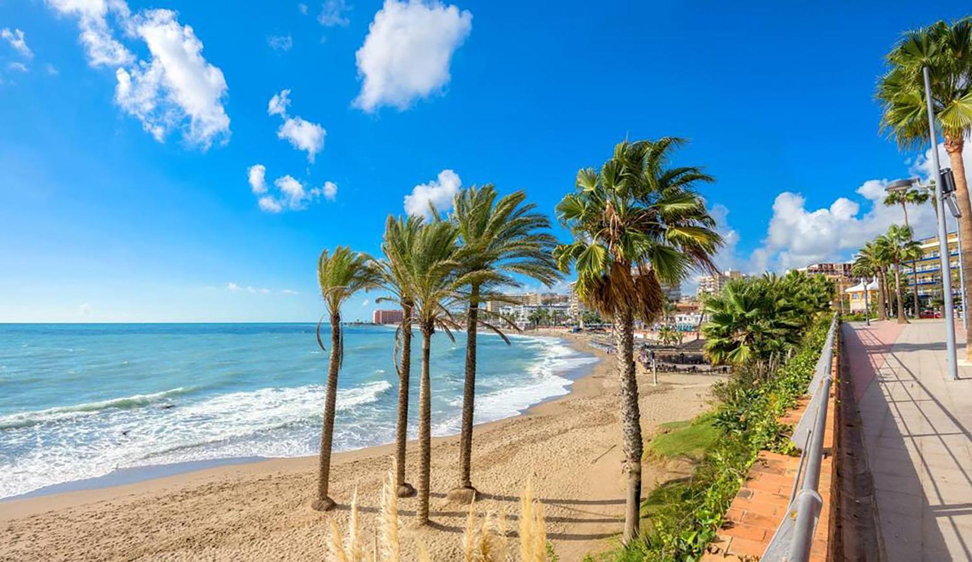 Apartamento Skysea Benalmadena Puerto Marina Exterior foto